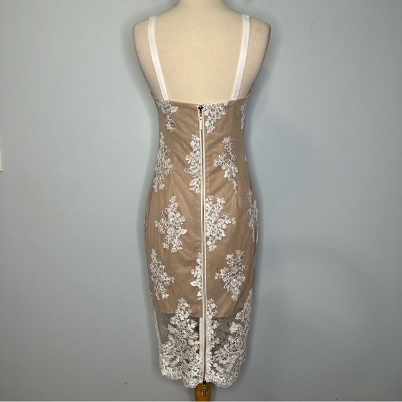 Bronx & Banco White Lace Overlay Exposed Back 2 Way Zipper Formal Dress Size 6 - Picture 2 of 14